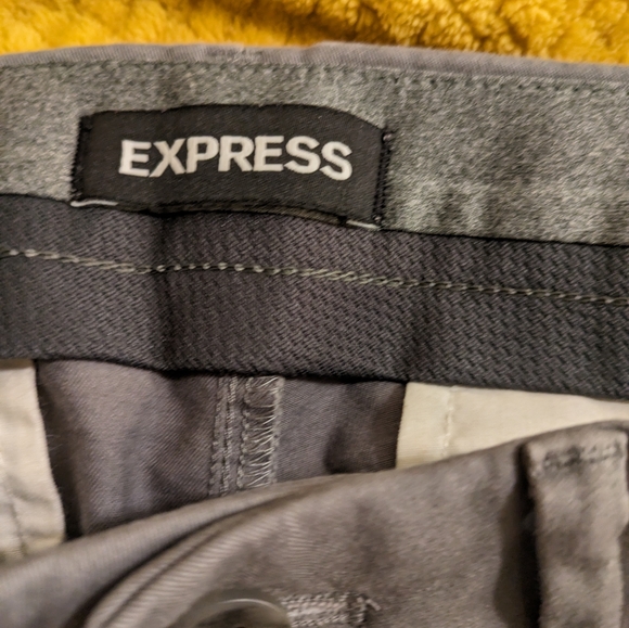 2 pairs of Express hyper stretch chinos size 30×32 - Picture 4 of 7